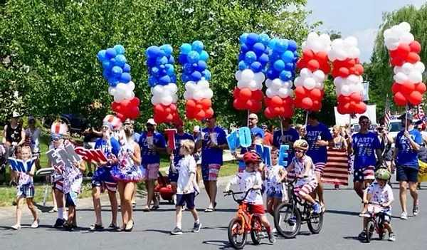 Annual July 4th Float and Bike Parade at Annapolis Cove